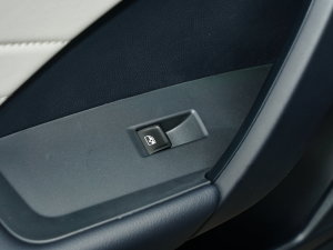 2023300TSI M° ܇ƅ^