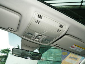 2023300TSI M° п؅^