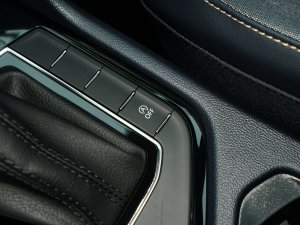 2023300TSI M° п؅^