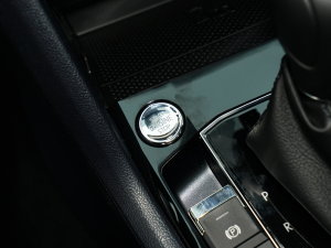 2023300TSI M° п؅^