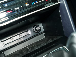 2023300TSI M° п؅^