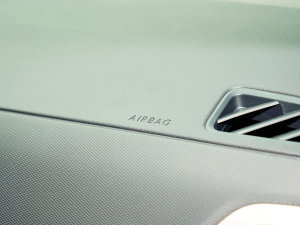 2023300TSI M° п؅^