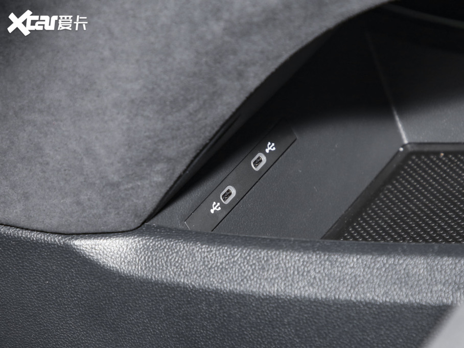 2024;^L PRO 380TSI (q)R-Line