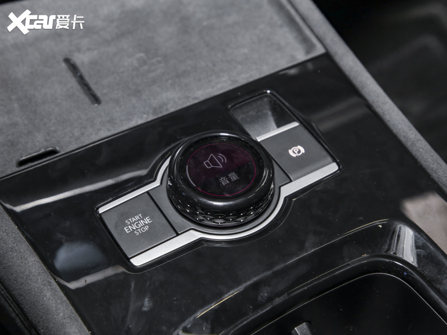 2024;^L PRO 380TSI (q)R-Line