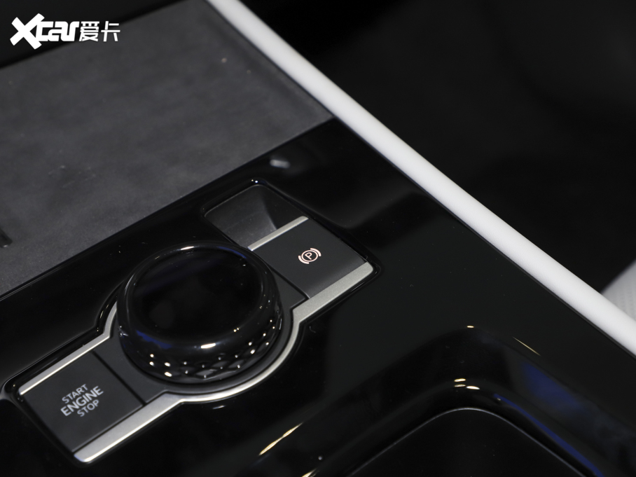 2024;^L PRO 330TSI R-LineI