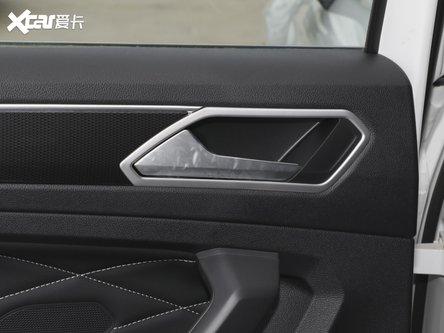 2024;^L 300TSI ԄӃv