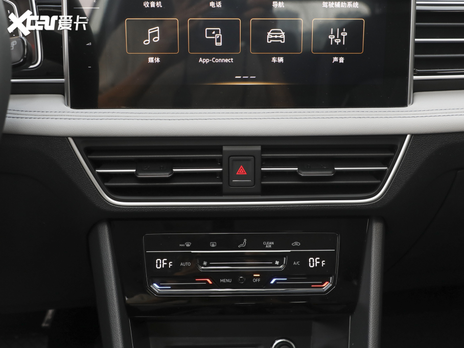 2024;^L 300TSI ԄӃv