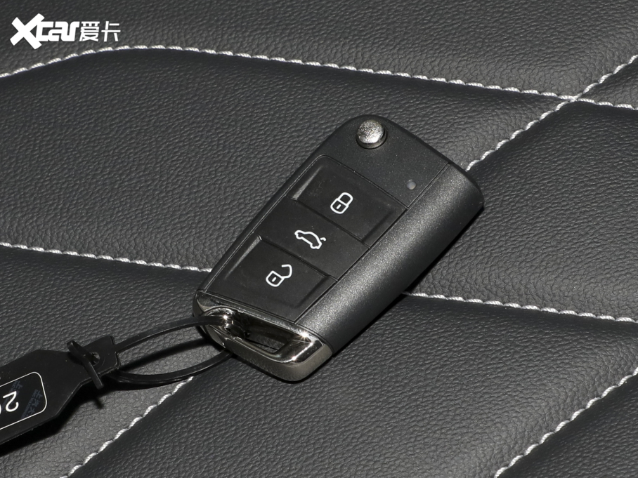 2024;^L 300TSI ԄӃv