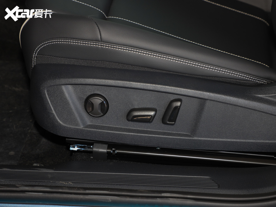 2024��I(l��ng)D.4 X ���� ����������