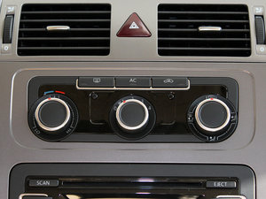 2011款1.4T 自动智雅版 5座 空调调节