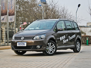 2011款1.4T 自动智臻版 5座 左前45度