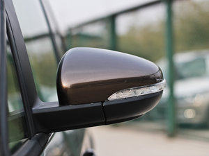 2011款1.4T 自动智臻版 5座 后视镜