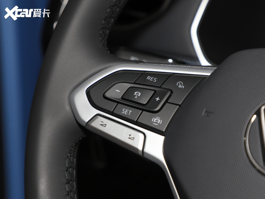 2025��;�� ���J 300TSI �J����