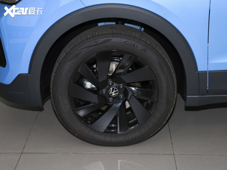 2025��;�� ���J 300TSI �J����