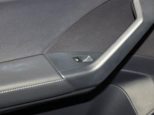 2025J 300TSI J п؅^