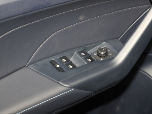 2025J 300TSI J п؅^