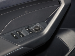 2025J 300TSI J п؅^(q)