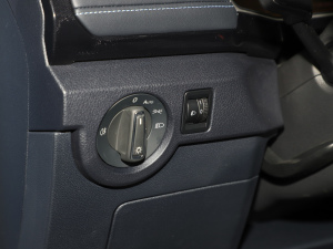 2025J 300TSI J п؅^(q)