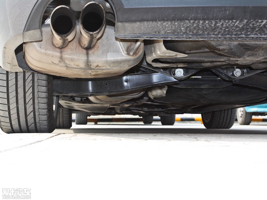 2011�����_�� 2.0TSI DSG�����