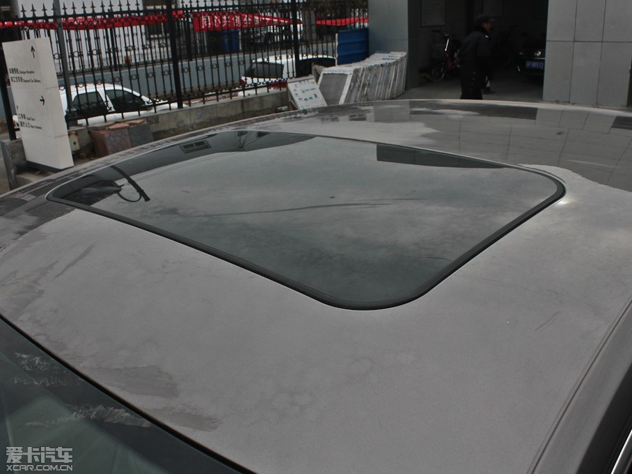 2011�����_�� 2.0TSI DSG�����