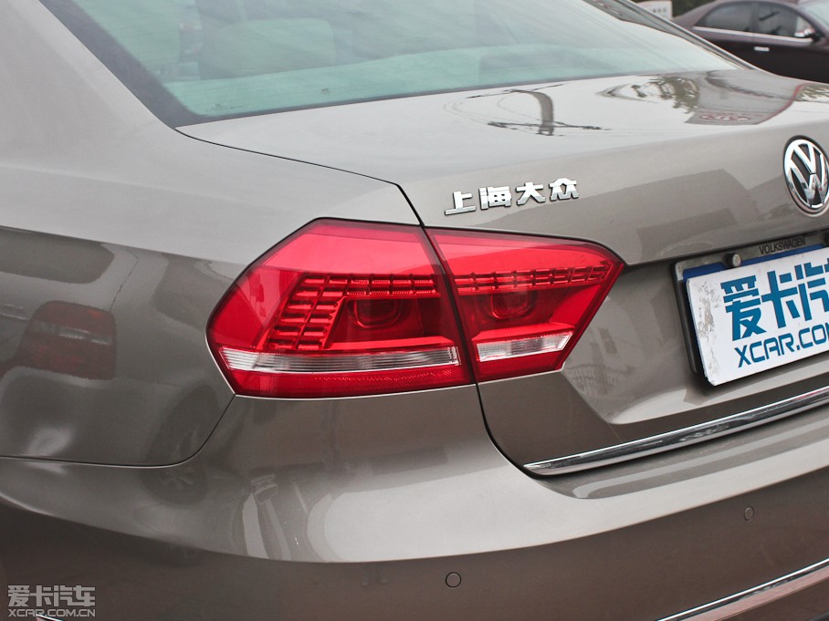 2011�����_�� 2.0TSI DSG�����