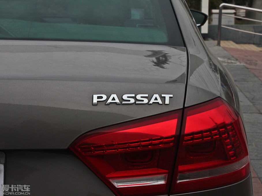 2011�����_�� 2.0TSI DSG�����