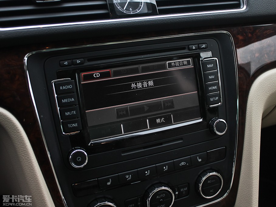 2011�����_�� 2.0TSI DSG�����