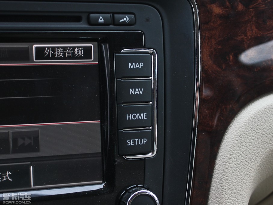 2011�����_�� 2.0TSI DSG�����