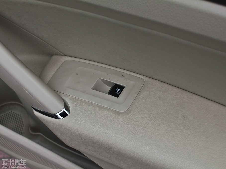 2011�����_�� 2.0TSI DSG�����