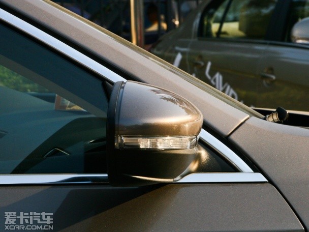 上海大眾2011款帕薩特