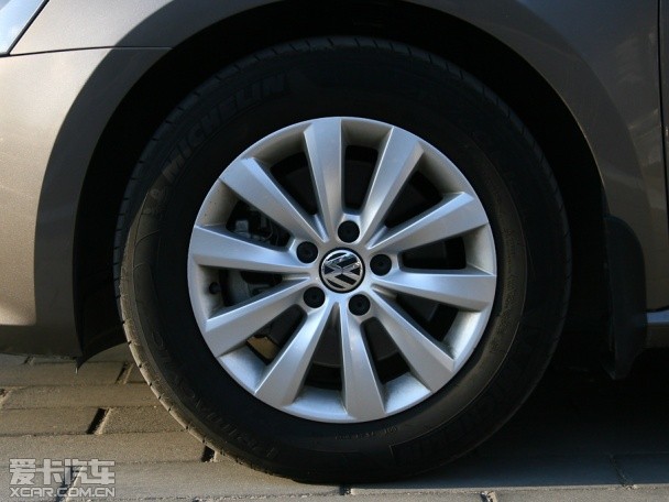 上海大眾2011款帕薩特