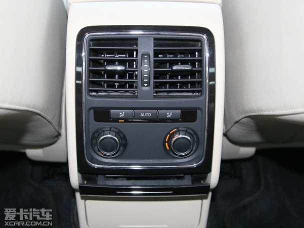 上海大眾2011款帕薩特