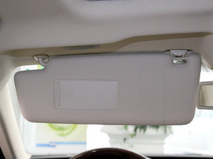 2011款2.0TSI DSG至尊版 空间座椅