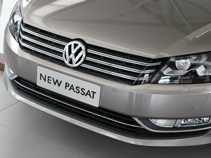 20112.0TSI DSG (ji)^