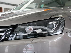 20112.0TSI DSG (ji)^