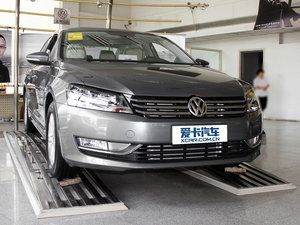 2011款1.8TSI DSG尊荣版 整体外观