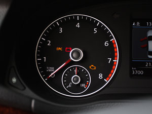 20112.0TSI DSG п؅^