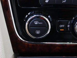 20112.0TSI DSG п؅^