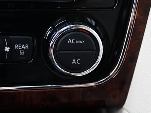 20112.0TSI DSG п؅^