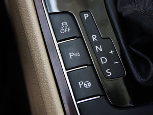 20112.0TSI DSG п؅^