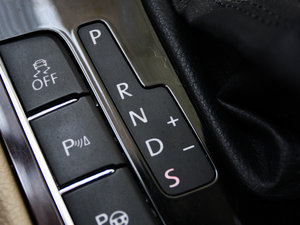 20112.0TSI DSG п؅^