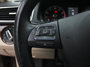 20112.0TSI DSG п؅^