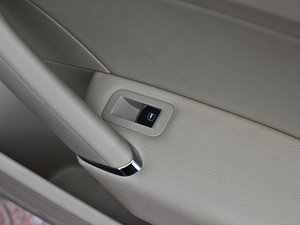 20112.0TSI DSG п؅^