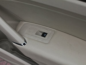 20112.0TSI DSG п؅^