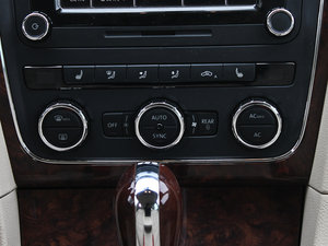 20112.0TSI DSG п؅^