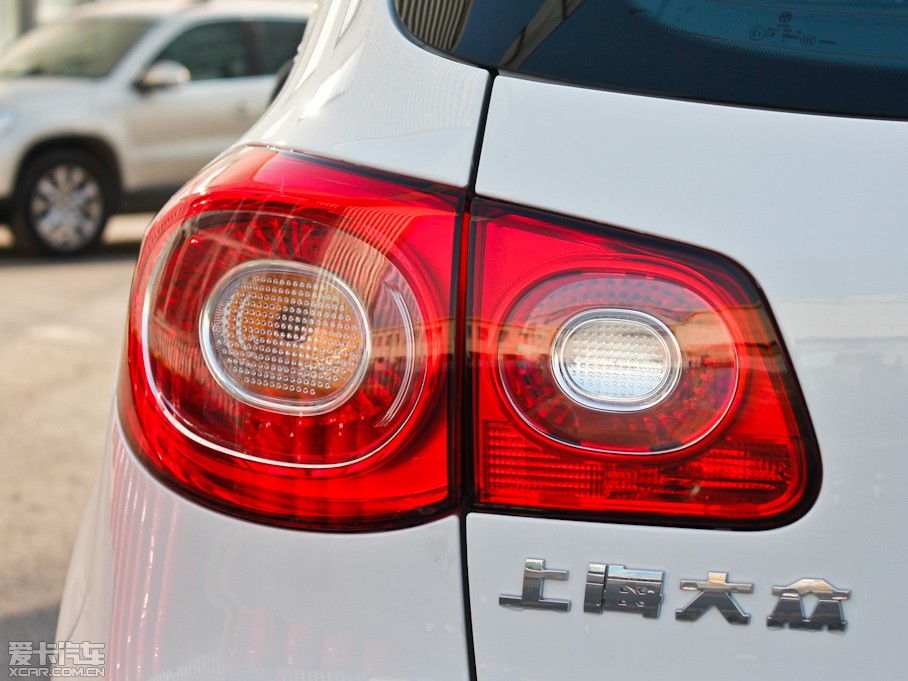 2010;^ 2.0TSI ԄݼӢ