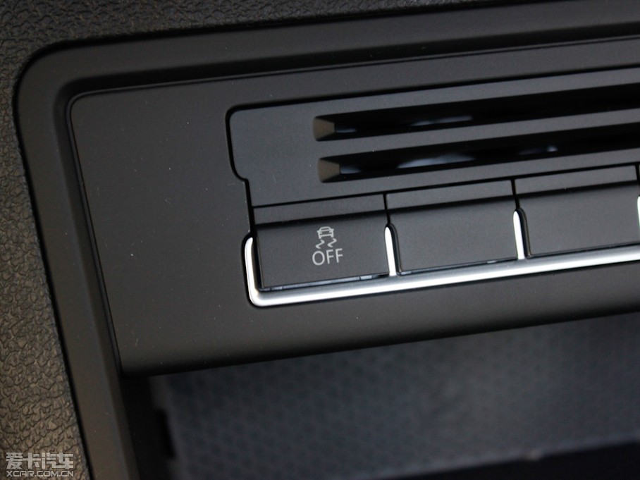 2010;^ 2.0TSI ԄݼӢ