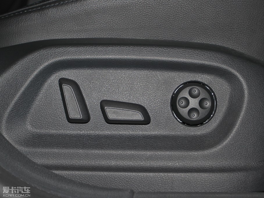 2012��;�^ 1.8TSI �ԄӃ��ݼӢ��