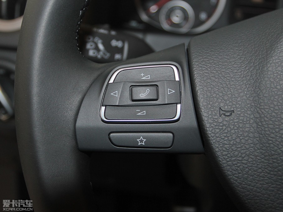 2012��;�^ 1.8TSI �ԄӃ��ݼӢ��