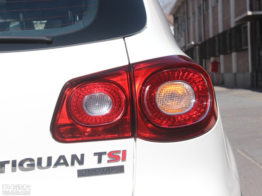 2012;^ 1.8TSI ԄݼӢ